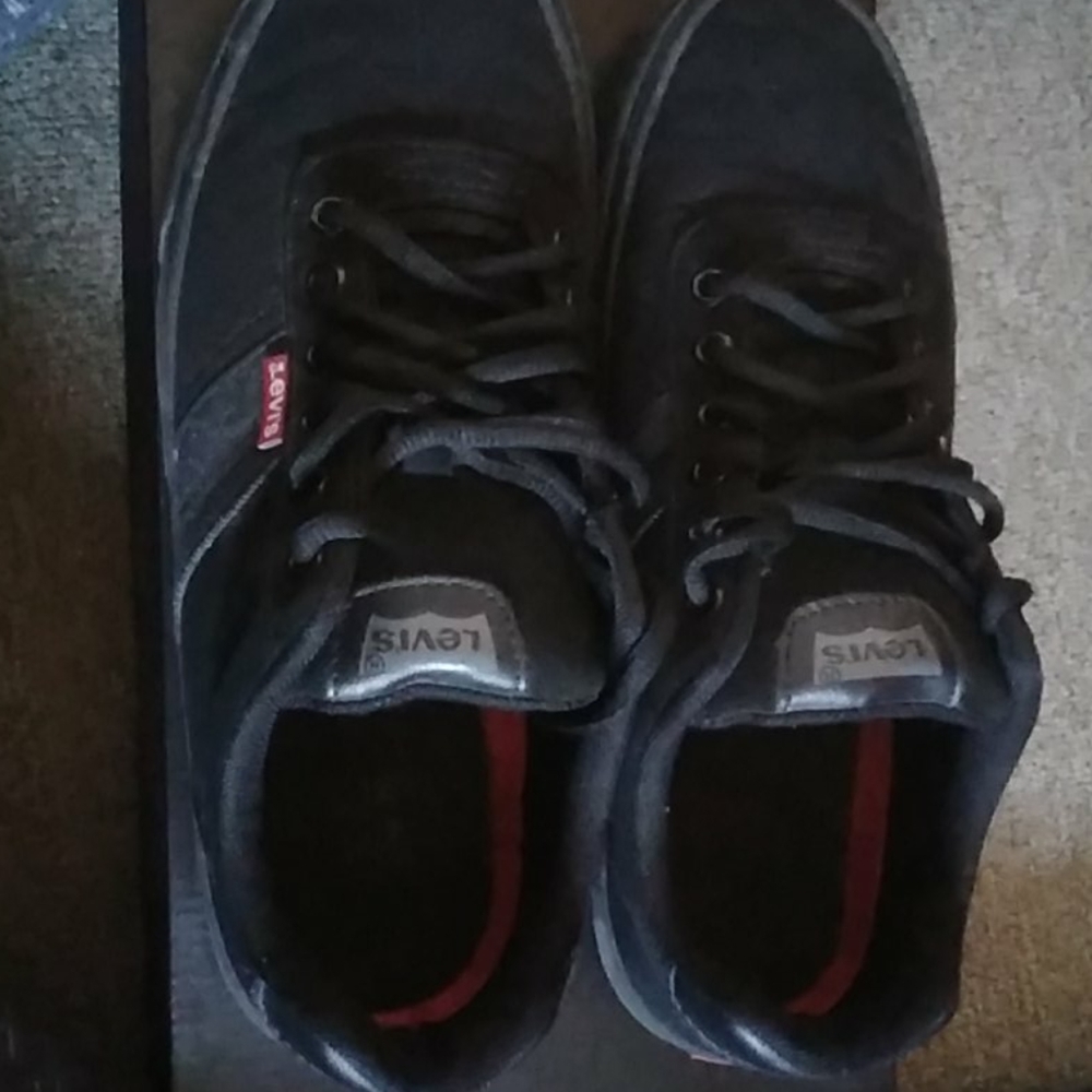 Black sneaker
